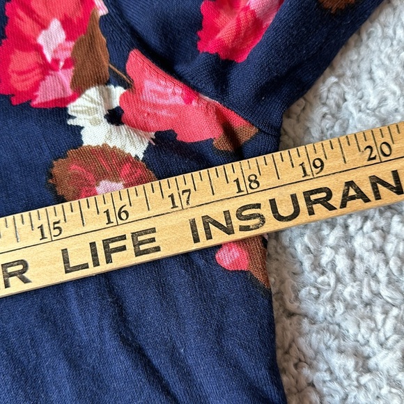 Talbots floral print light weight sweater size medium - Picture 5 of 6